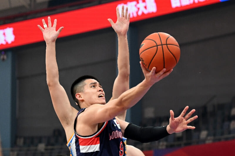 大发体育CBA焦点战前瞻：北京首钢vs广东宏远，防守与快攻的巅峰对决